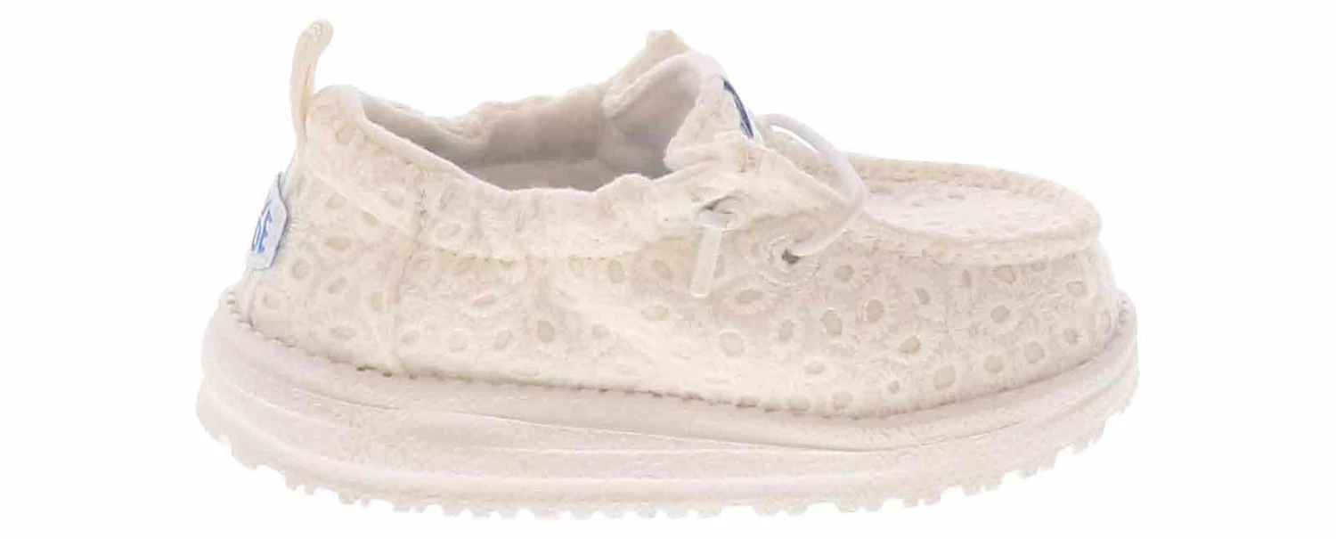 HEYDUDE Lil Dude Prints Eyelet Infant Girls’ (2-4) Casual Shoe 4 HEYDUDE Lil Dude Prints Eyelet Infant Girls’ (2-4) Casual Shoe - Image 4